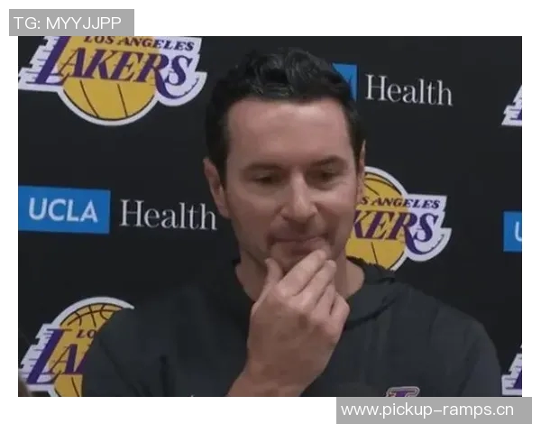 雷迪克透露詹姆斯本周积极参与个人训练提升状态