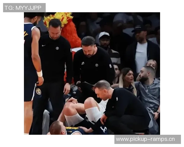 掘金队主力伤缺严重只剩穆雷孤军奋战球迷心痛不已